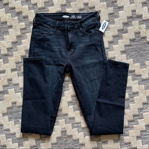 Old Navy Denim - ✨NWT Old Navy High Waisted Jeans✨